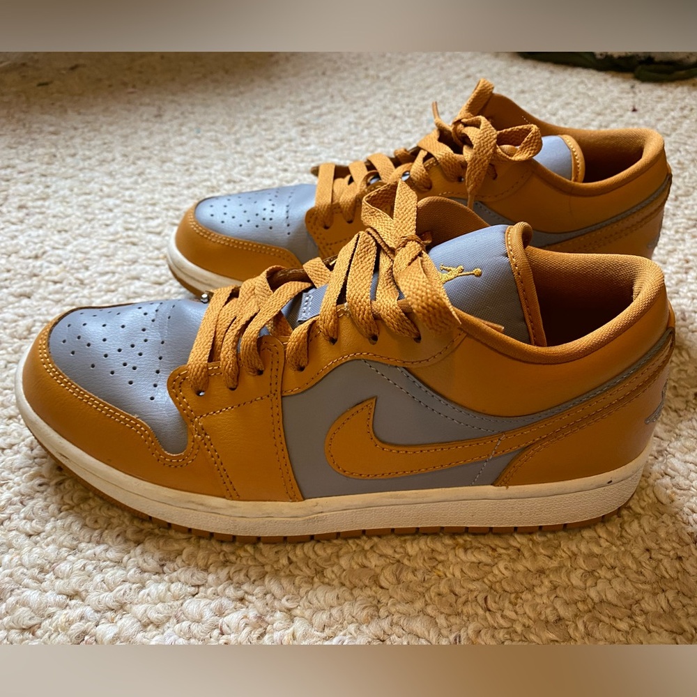 Nike Air Jordon Low Top size 8.5 euro 40